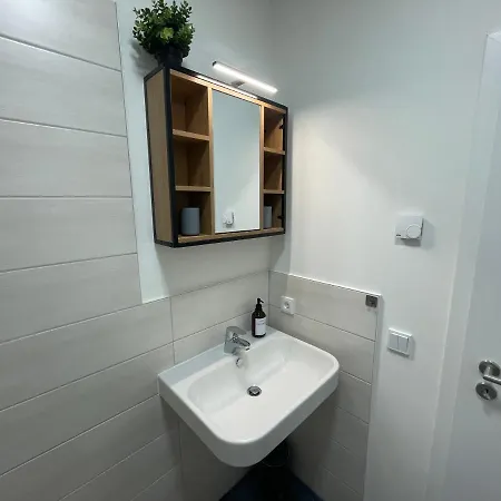 Vorstadtoase Für 3 - Queensize-bett, Schlafcouch, Parkplatz&netflix - Nähe Ber * Eichwalde