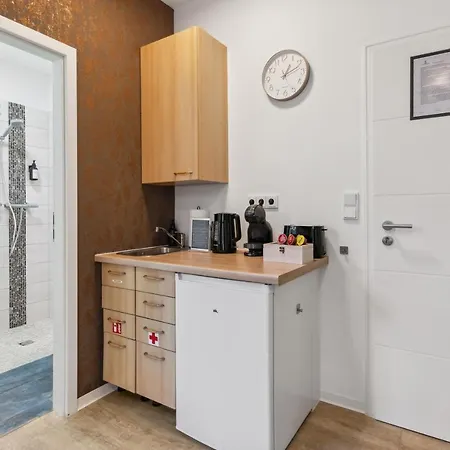 Vorstadtoase Für 3 - Queensize-bett, Schlafcouch, Parkplatz&netflix - Nähe Ber Apartment Eichwalde