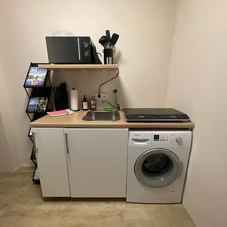 Vorstadtoase Für 3 - Queensize-bett, Schlafcouch, Parkplatz&netflix - Nähe Ber